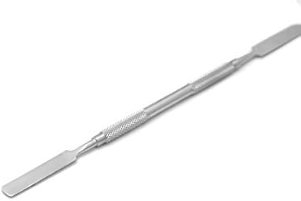 Spatule à ciment